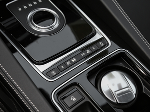 2018Ŀ 2.0T (q)R-Sport\Ӱ п؅^(q)