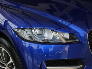 2018Ŀ 2.0T (q)R-Sport\(yn)(dng) (x)(ji)^