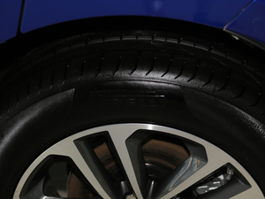 2018Ŀ 2.0T (q)R-Sport\(yn)(dng) (x)(ji)^