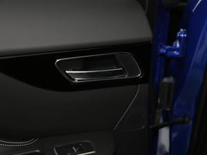 2018Ŀ 2.0T R-Sport\Ӱ g