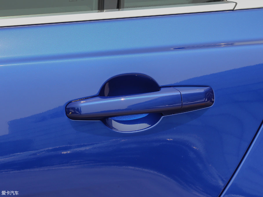 2018ݱXE 2.0T 250PS R-SPORT\Ӱ