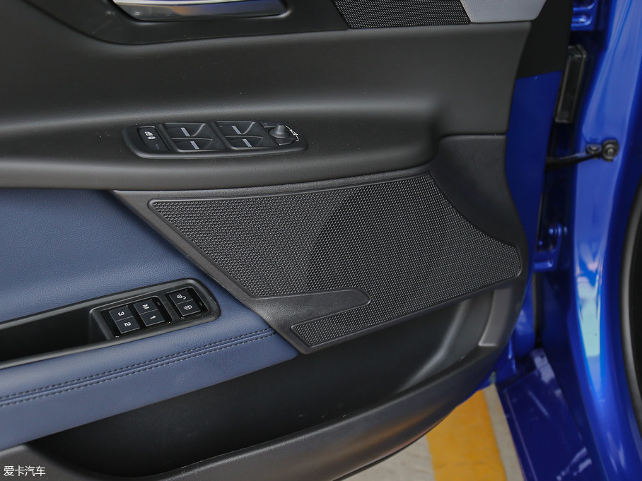 2018ݱXE 2.0T 250PS R-SPORT\Ӱ