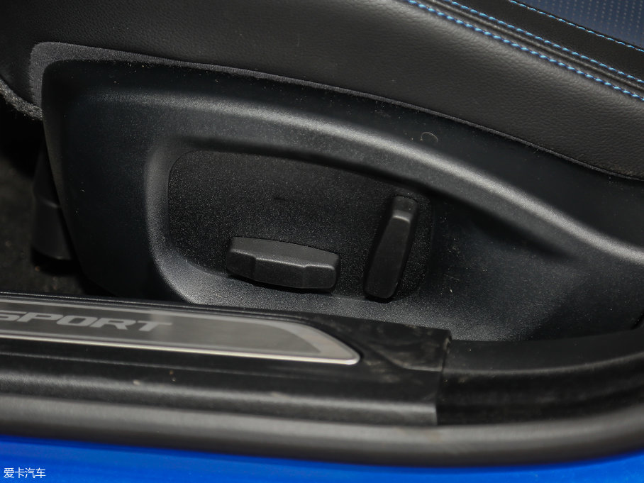 2018ݱXE 2.0T 250PS R-SPORT\Ӱ