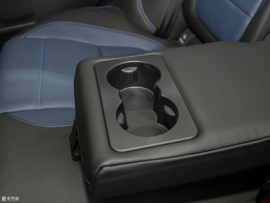 2018ݱXE 2.0T 250PS R-SPORT\Ӱ