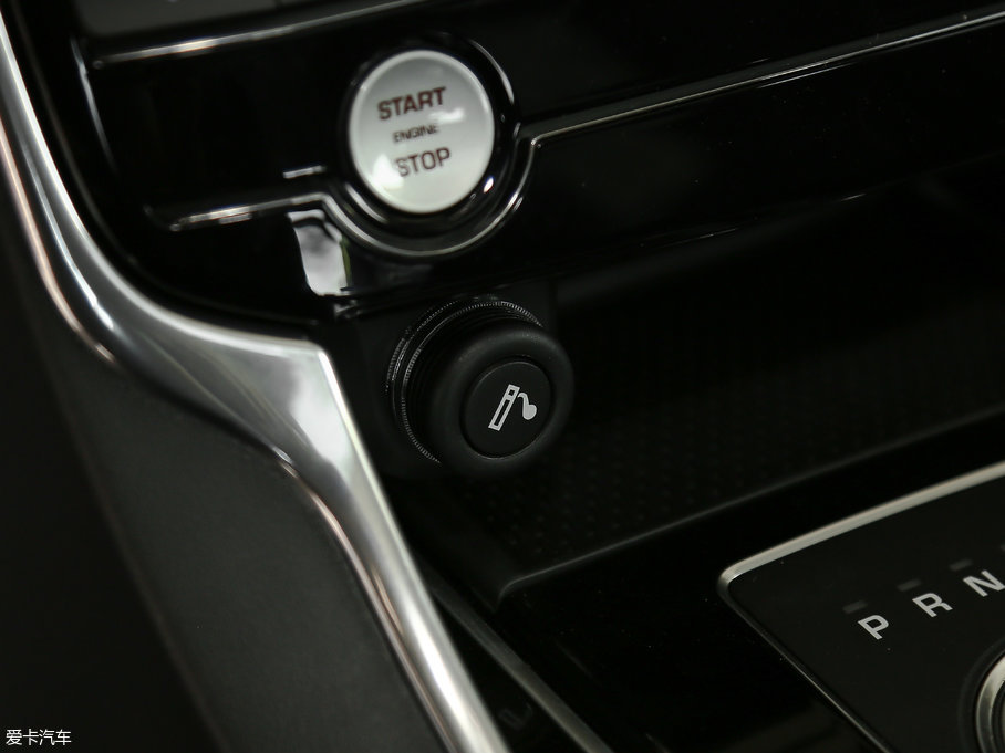 2018ݱXE 2.0T 250PS R-SPORT\Ӱ