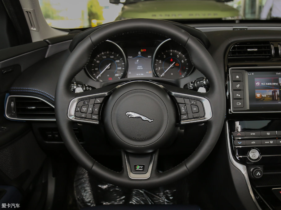 2018ݱXE 2.0T 250PS R-SPORT\Ӱ