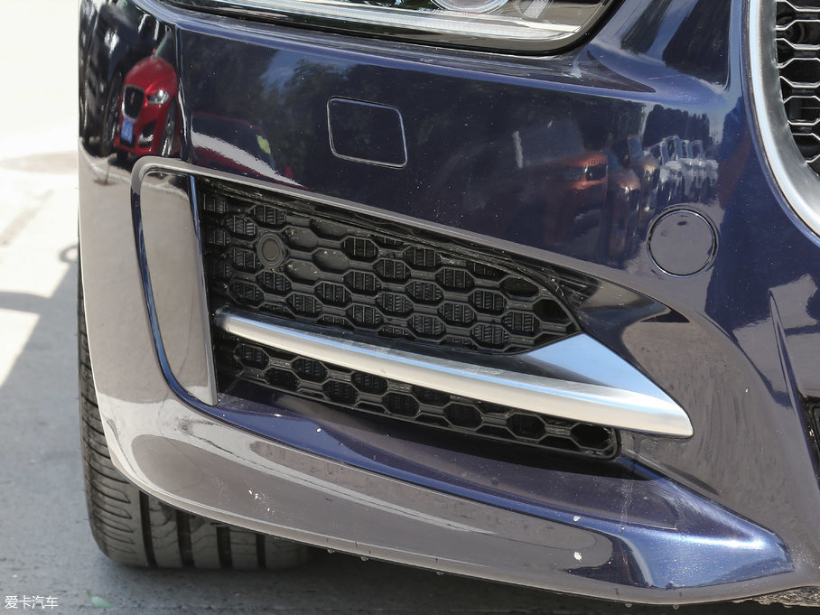 2018ݱXE 2.0T 200PS R-SPORT\Ӱ