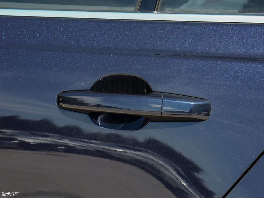 2018ݱXE 2.0T 200PS R-SPORT\Ӱ