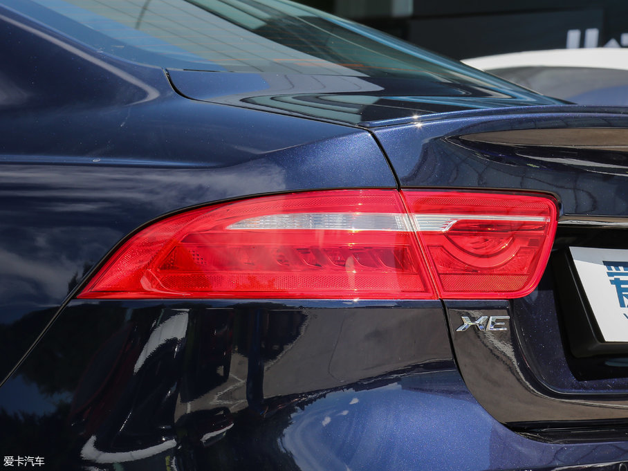 2018ݱXE 2.0T 200PS R-SPORT\Ӱ