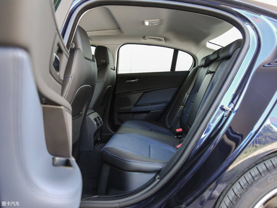 2018ݱXE 2.0T 200PS R-SPORT\Ӱ