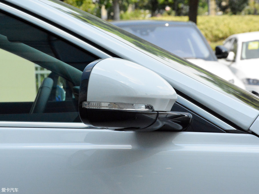 2018ݱXE 2.0T 200PS R-SPORT\Ӱ