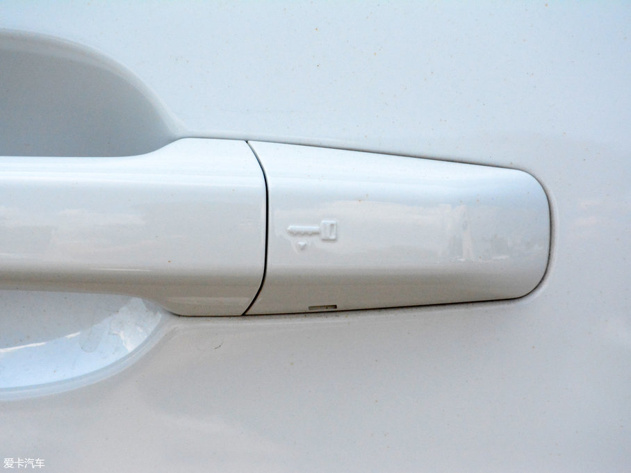 2018ݱXE 2.0T 200PS R-SPORT\Ӱ