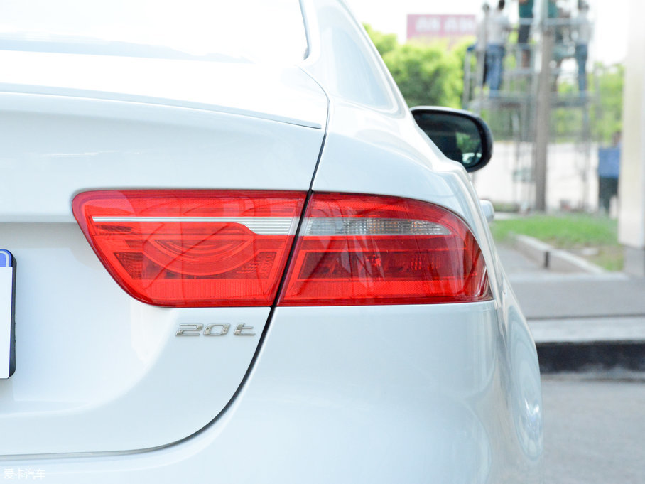 2018ݱXE 2.0T 200PS R-SPORT\Ӱ