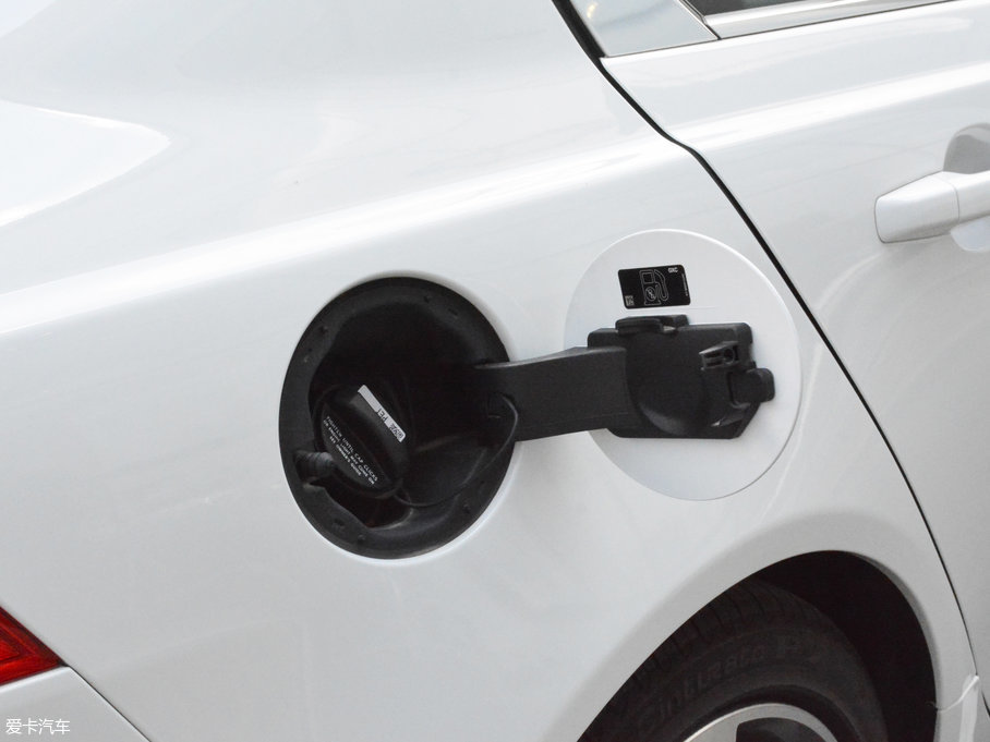 2018ݱXE 2.0T 200PS R-SPORT\Ӱ