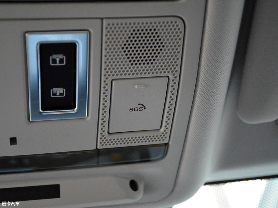 2018ݱXE 2.0T 200PS R-SPORT\Ӱ