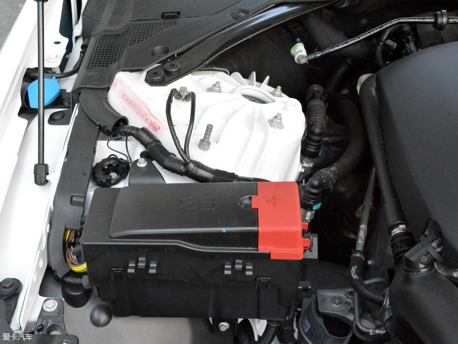 2018ݱXE 2.0T 200PS R-SPORT\Ӱ