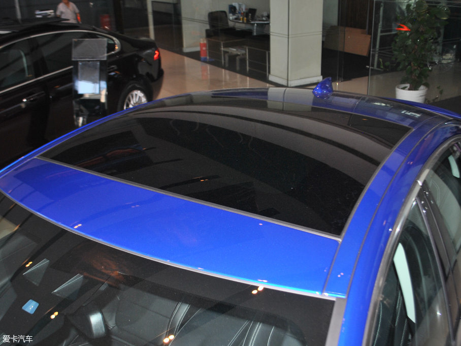 2018ݱXE 2.0T 200PS R-SPORT\Ӱ