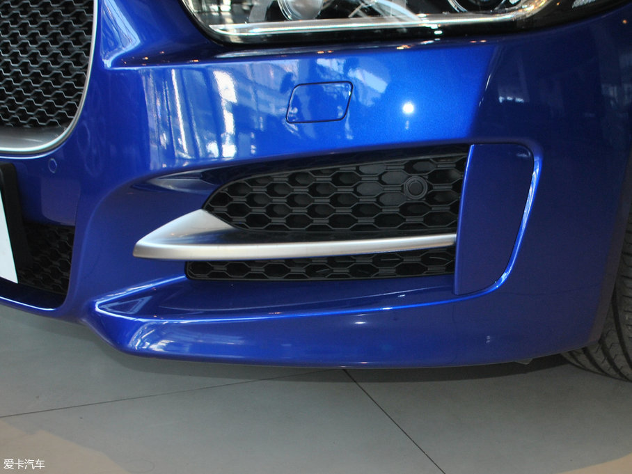 2018ݱXE 2.0T 200PS R-SPORT\Ӱ