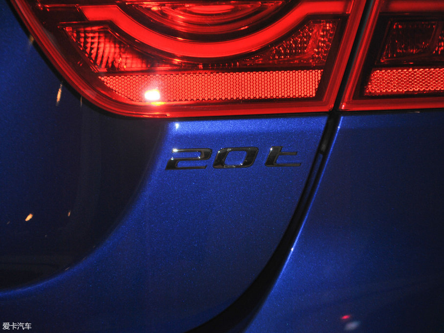 2018ݱXE 2.0T 200PS R-SPORT\Ӱ