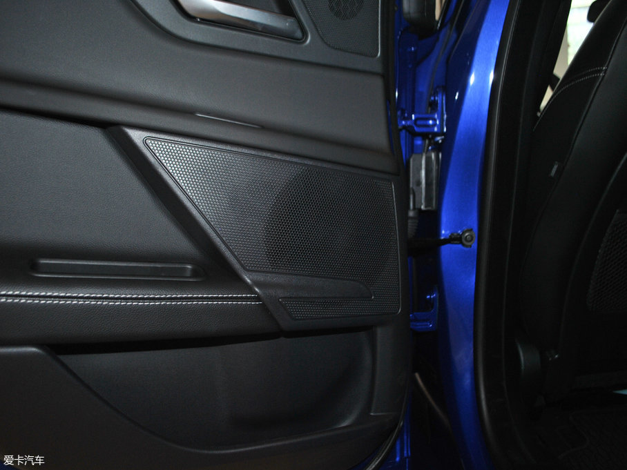 2018ݱXE 2.0T 200PS R-SPORT\Ӱ