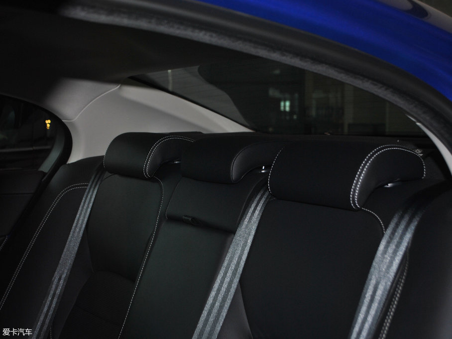 2018ݱXE 2.0T 200PS R-SPORT\Ӱ