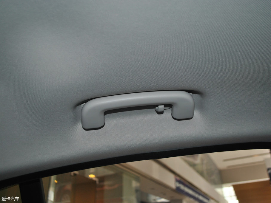 2018ݱXE 2.0T 200PS R-SPORT\Ӱ