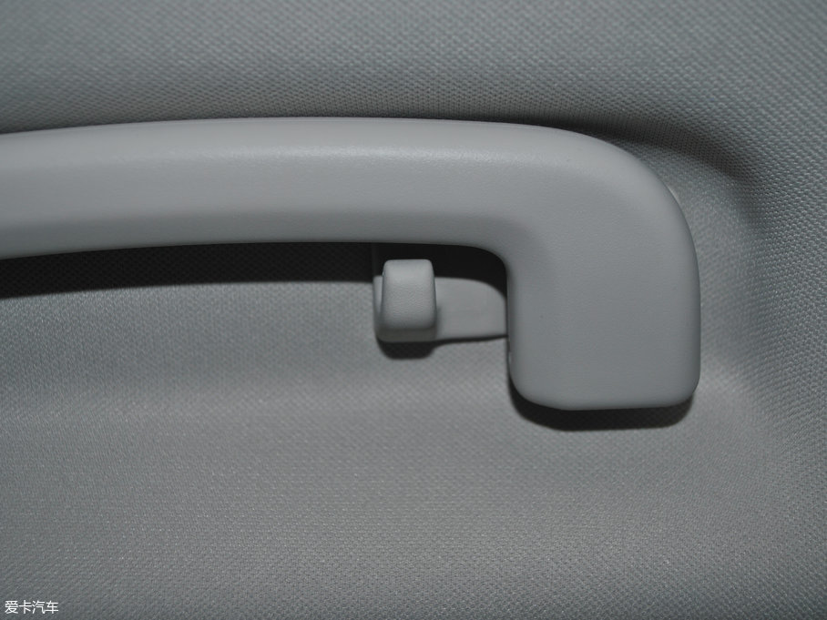 2018ݱXE 2.0T 200PS R-SPORT\Ӱ