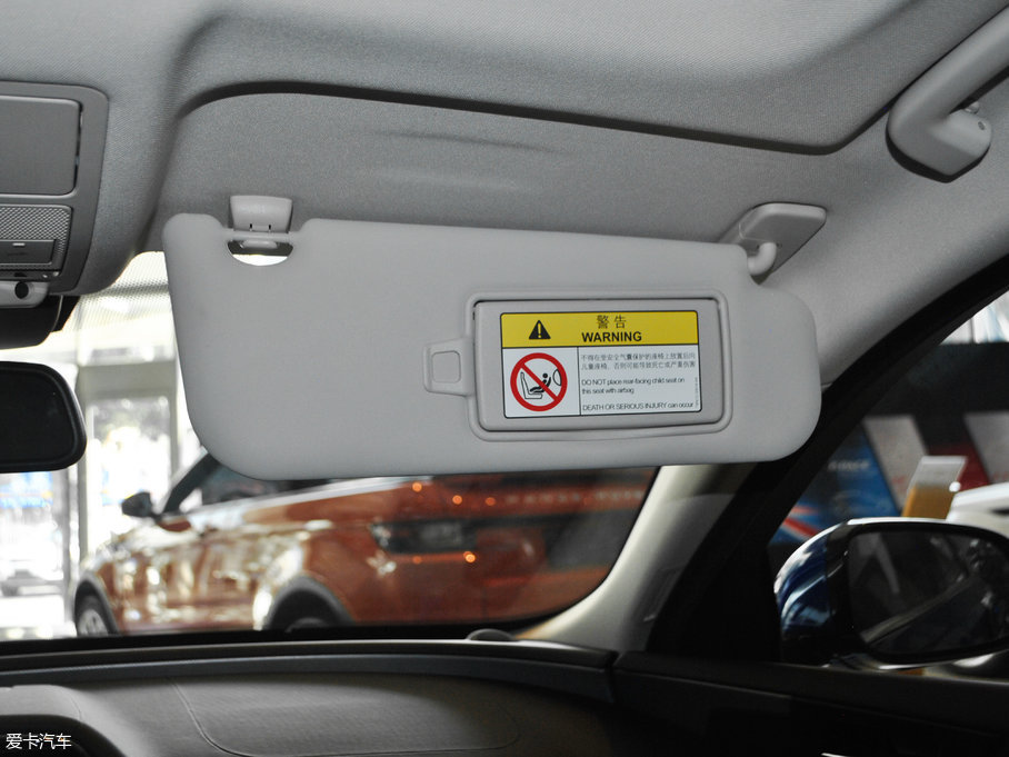 2018ݱXE 2.0T 200PS R-SPORT\Ӱ