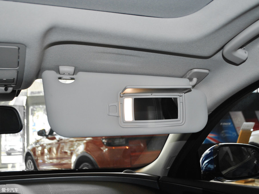 2018ݱXE 2.0T 200PS R-SPORT\Ӱ