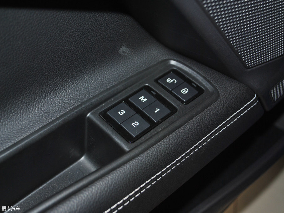 2018ݱXE 2.0T 200PS R-SPORT\Ӱ