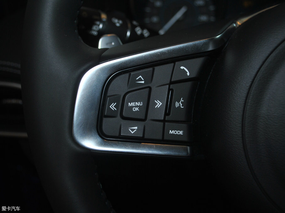 2018ݱXE 2.0T 200PS R-SPORT\Ӱ