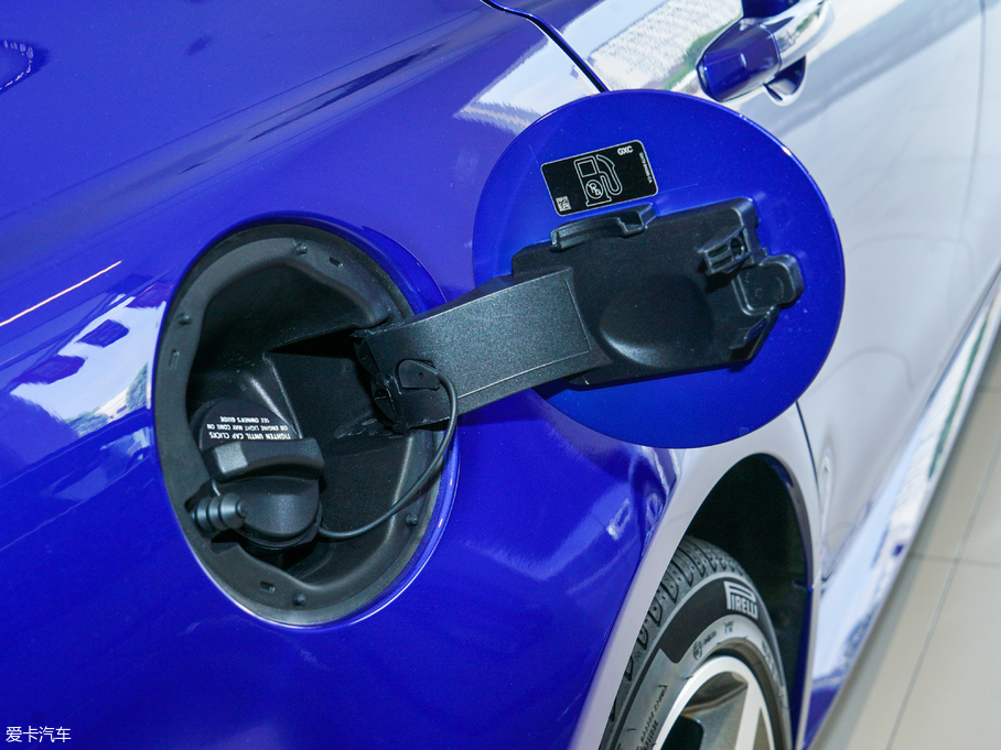 2018ݱXE 2.0T 300PS R-SPORT\Ӱ