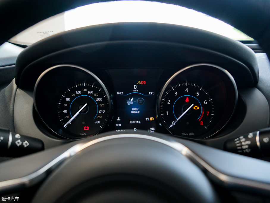 2018ݱXE 2.0T 300PS R-SPORT\Ӱ