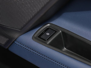 20182.0T 250PS R-SPORT\(yn)Ӱ g