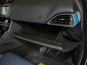 20182.0T 250PS R-SPORT\Ӱ 