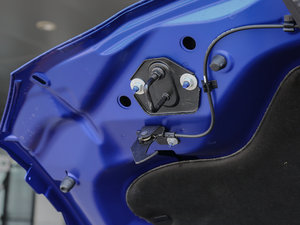 20182.0T 250PS R-SPORT\Ӱ 