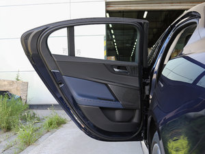 20182.0T 200PS R-SPORT\Ӱ ܇T