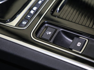 20182.0T 250PS R-SPORT\(yn)Ӱ п؅^(q)