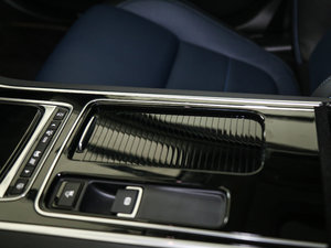 20182.0T 250PS R-SPORT\(yn)Ӱ п؅^(q)