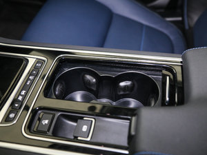 20182.0T 250PS R-SPORT\(yn)Ӱ п؅^(q)