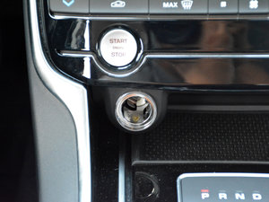 20182.0T 200PS R-SPORT\Ӱ п؅^