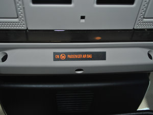 20182.0T 200PS R-SPORT\(yn)Ӱ п؅^(q)