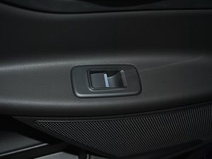 20182.0T 200PS R-SPORT\(yn)Ӱ п؅^(q)