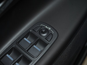 20182.0T 200PS R-SPORT\(yn)Ӱ п؅^(q)