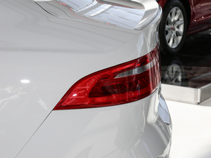 20182.0T 300PS R-SPORT\Ӱ ^