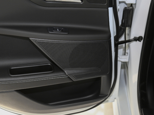 20182.0T 300PS R-SPORT\Ӱ g