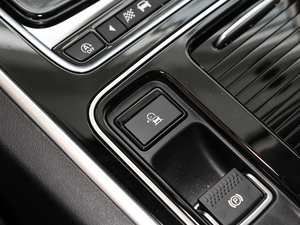 20182.0T 300PS (q)R-SPORT\Ӱ п؅^(q)