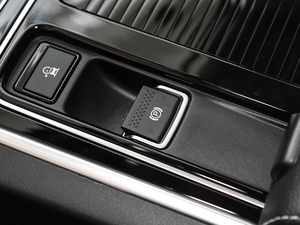 20182.0T 300PS (q)R-SPORT\(yn)(dng) v܇Ƅ(dng)