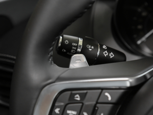 20182.0T 300PS (q)R-SPORT\(yn)(dng) п؅^(q)