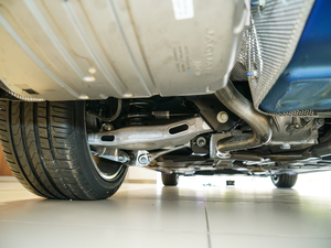 20182.0T 300PS (q)R-SPORT\(yn)(dng) (x)(ji)^